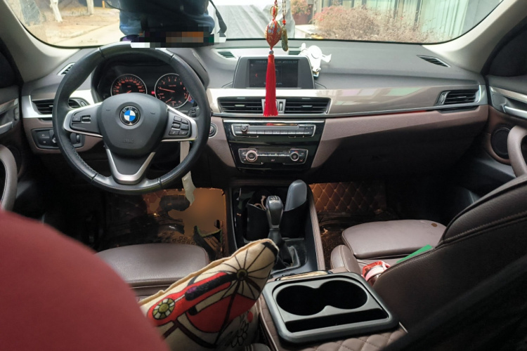 宝马X1 2018款 sDrive18Li 尊享型中控内饰12