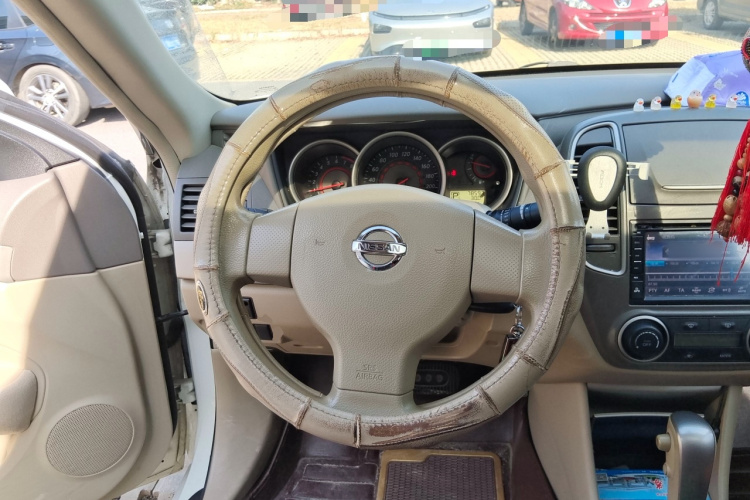 日产 轩逸 2016款 经典 1.6XE 自动领先版中控内饰13