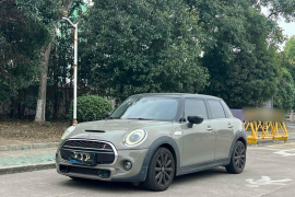 MINI 2019款 2.0T COOPER S 经典派 五门版