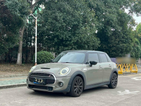 MINI 2019款 2.0T COOPER S 经典派 五门版
