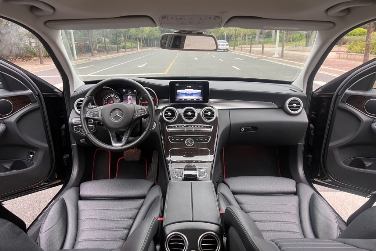 奔驰C级 2017款 改款 C 200 L中控内饰7009