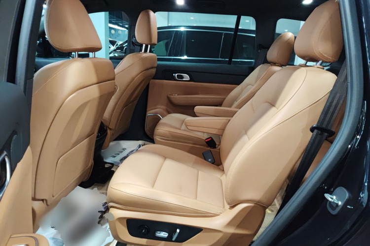 理想汽车 理想ONE 2021款 增程6座版中控内饰7004