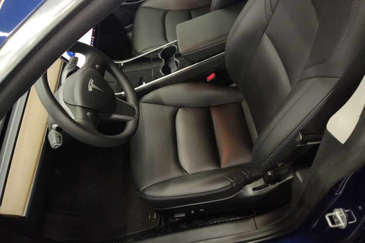 特斯拉 Model 3 2020款 改款 标准续航后驱升级版中控内饰19