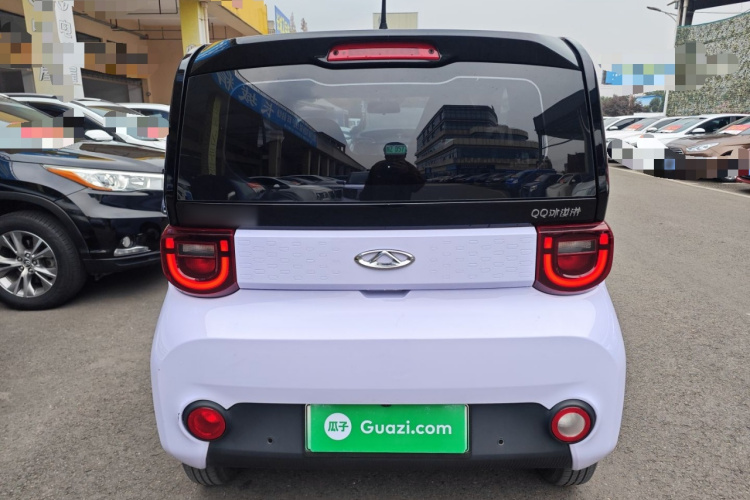 奇瑞 QQ冰淇淋 2022款 170km 圣代 磷酸铁锂车身外观6