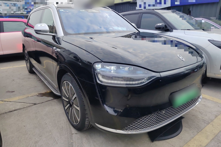 鸿蒙智行 问界M9 2024款 纯电 Ultra版 100kWh 5座版车身外观3