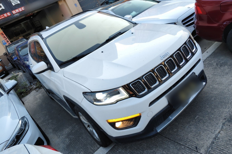 Jeep 指南者 2017款 200T 自动家享版车身外观3