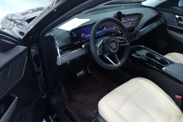 别克E5 2025款 620KM尊享版中控内饰7003