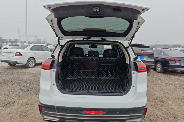 吉利汽车 博越 2018款 1.8TD 自动两驱智慧型4G互联版机舱底盘23