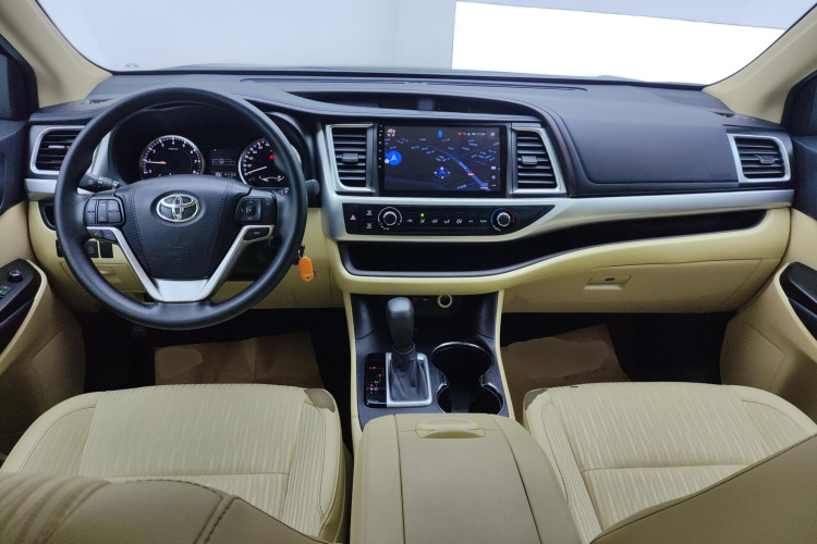 丰田 汉兰达 2021款 2.0T 两驱精英版 5座中控内饰12