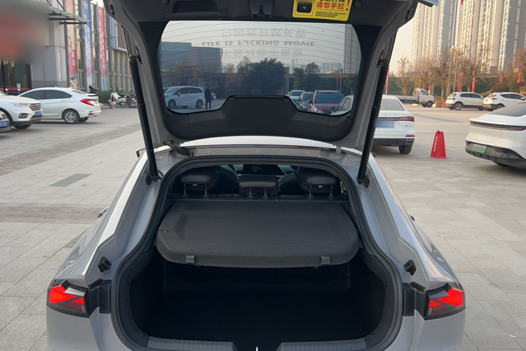 长安UNI-V 2022款 1.5T 运动版车身外观6009