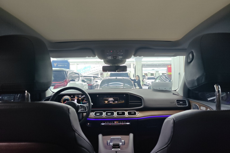 奔驰GLE 2020款 改款 GLE 350 4MATIC 豪华型中控内饰22
