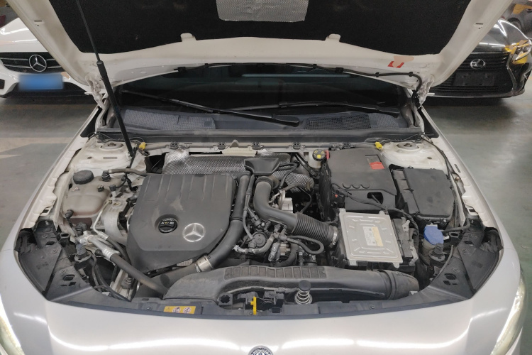 奔驰A级 2021款 A 200 L 运动轿车动感型局部细节24