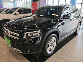 奔驰GLB 2023款 GLB 220 动感型