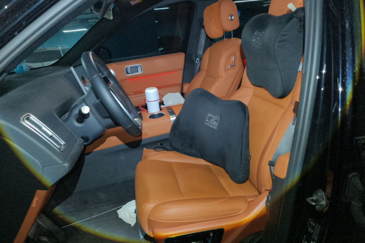 理想汽车 理想L7 2023款 Air中控内饰19