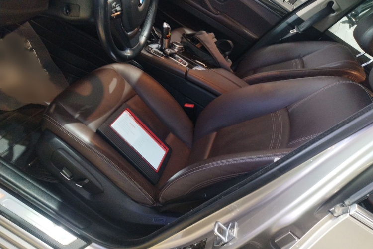 宝马5系 2017款 525Li 豪华设计套装局部细节19