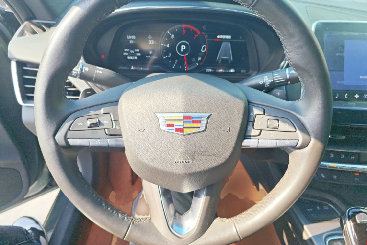 凯迪拉克CT5 2023款 28T 豪华型（标准版）中控内饰13