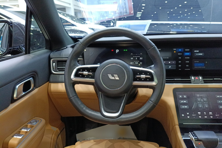 理想汽车 理想ONE 2021款 增程6座版中控内饰13