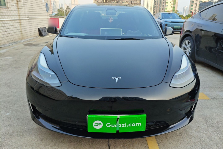 特斯拉 Model 3 2022款 后轮驱动版车身外观2