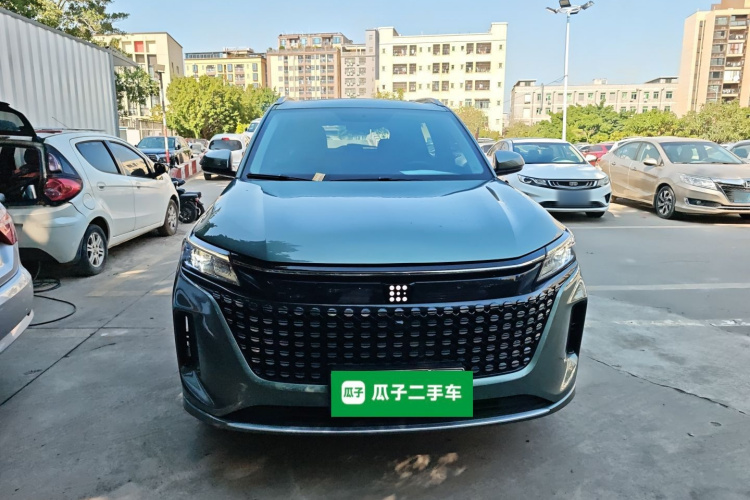 蓝电E5 2023款 1.5L DE-i 100KM畅享型 7座车身外观2