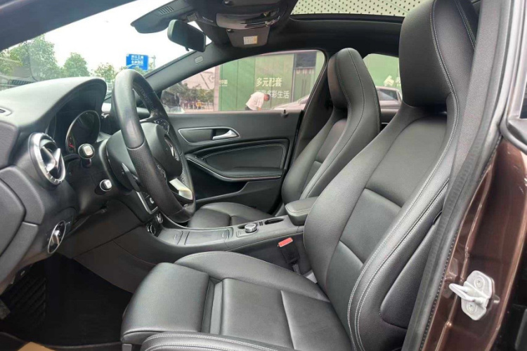 奔驰CLA 2016款 改款 CLA 200 动感型车身外观6014