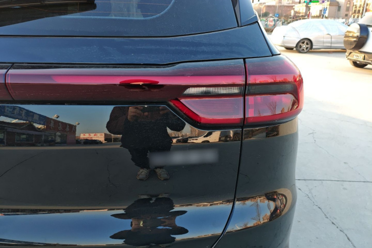 奇瑞 瑞虎7 2024款 1.5T CVT豪华版车身外观9