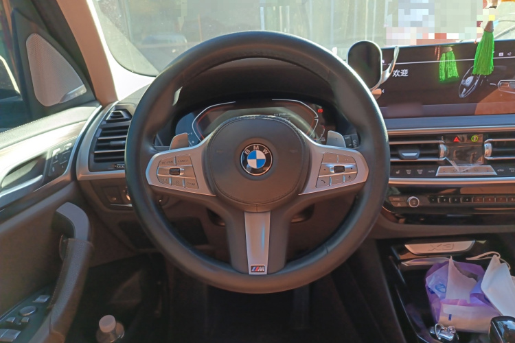 宝马X3 2023款 xDrive30i 领先型 M曜夜套装中控内饰13