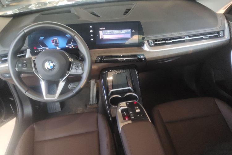 宝马X1 2023款 xDrive25Li X设计套装中控内饰12