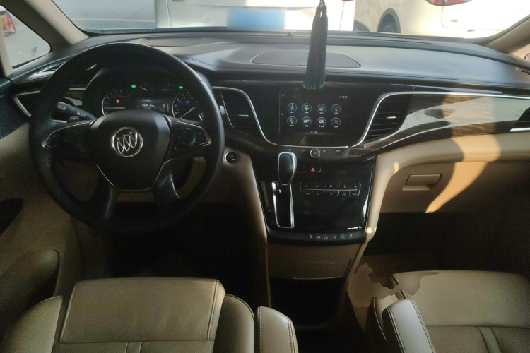 别克GL8 2017款 ES 28T 豪华型 国V中控内饰12