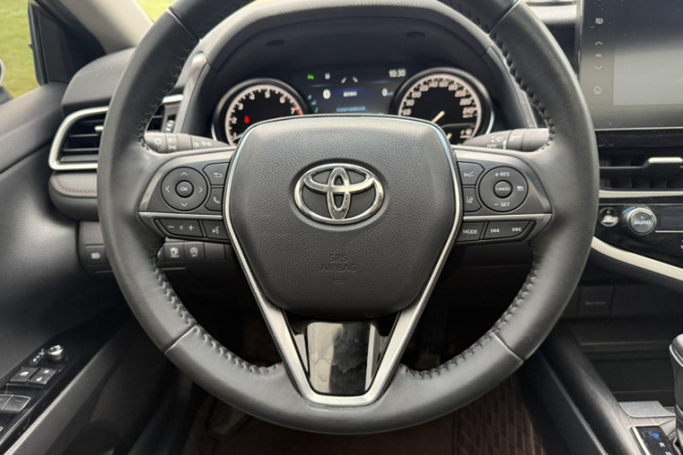 丰田 凯美瑞 2021款 2.0G 豪华版中控内饰7002