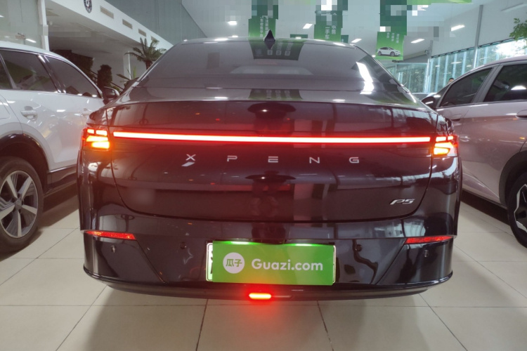 小鹏P5 2024款 500Plus版车身外观6