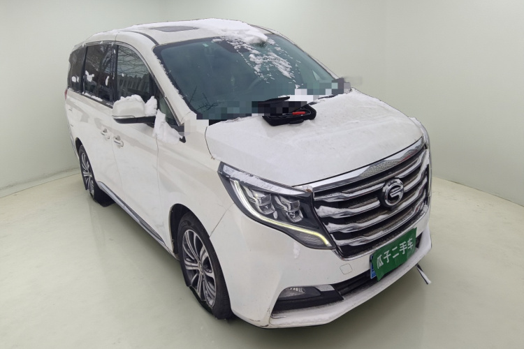 广汽传祺 传祺M8 2018款 320T 尊贵版车身外观3