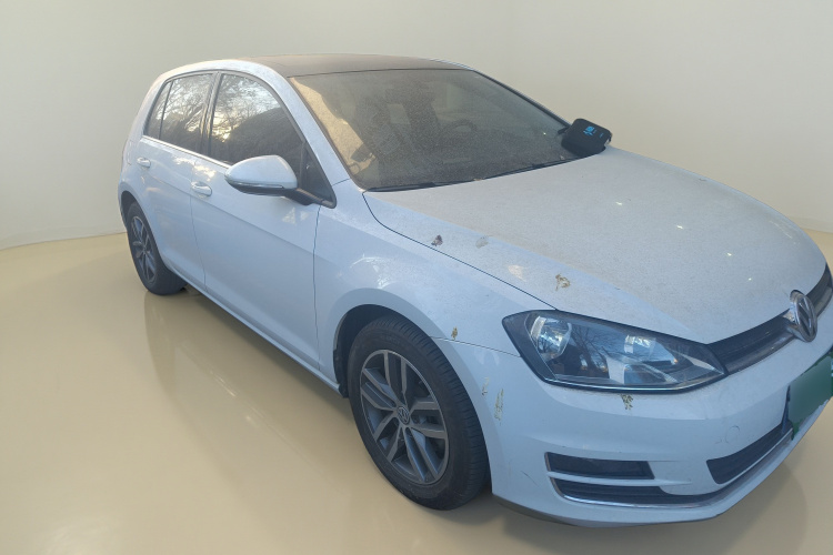 大众 高尔夫 2016款 230TSI 自动豪华型车身外观3