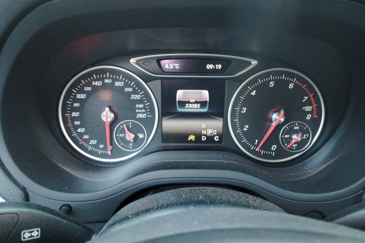 奔驰B级 2015款 B 200 时尚型局部细节14