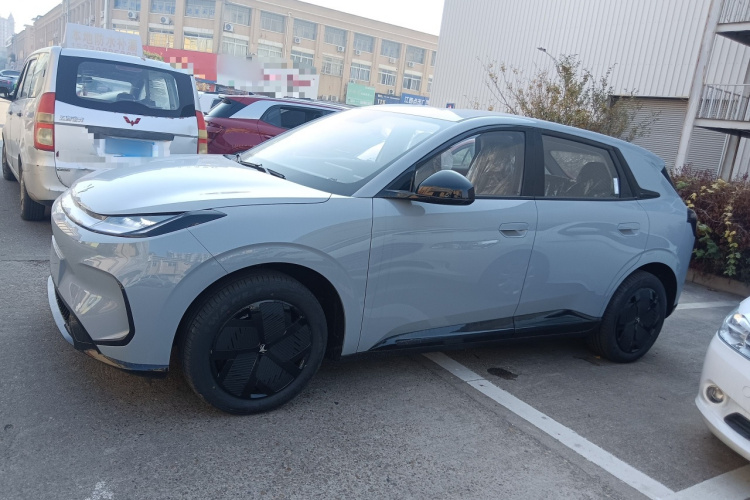 ARCFOX极狐 极狐T1 2025款 320 PRO车身外观4