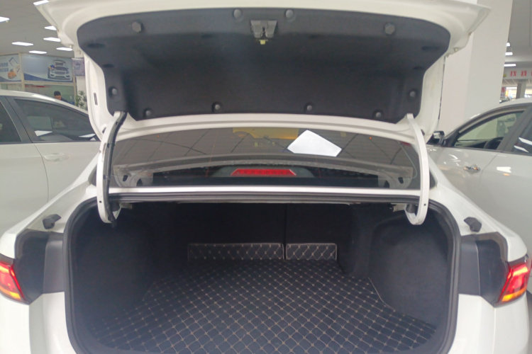 吉利汽车 帝豪 2022款 第4代 1.5L CVT精英型局部细节23