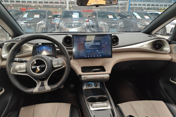 比亚迪 海豚 2023款 420km 时尚版中控内饰12