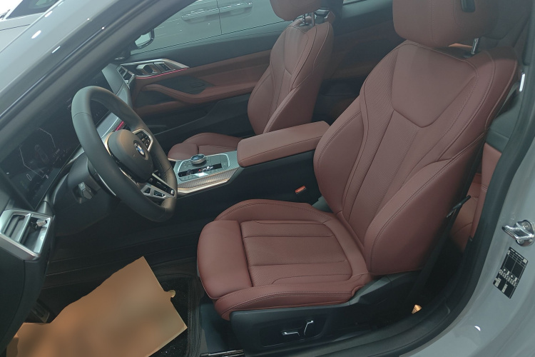 宝马4系 2024款 430i M运动曜夜套装中控内饰19