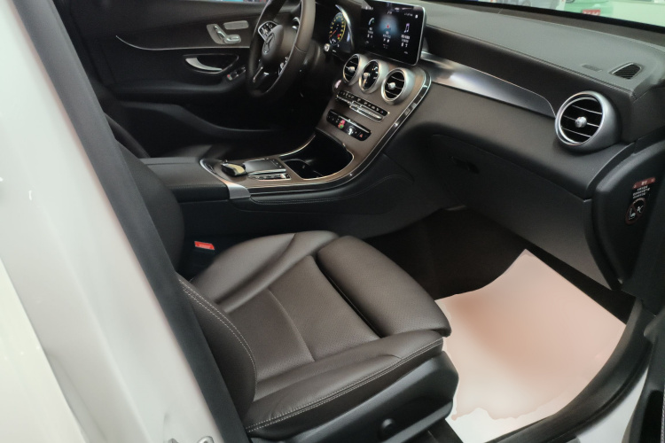 奔驰GLC 2022款 GLC 260 L 4MATIC 豪华型局部细节41