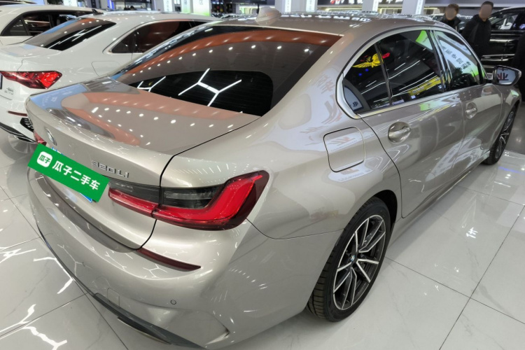 宝马3系 2021款 320Li M运动套装车身外观7