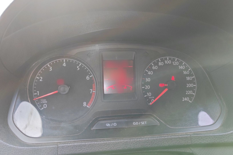 大众 捷达 2015款 1.6L 自动时尚型局部细节14