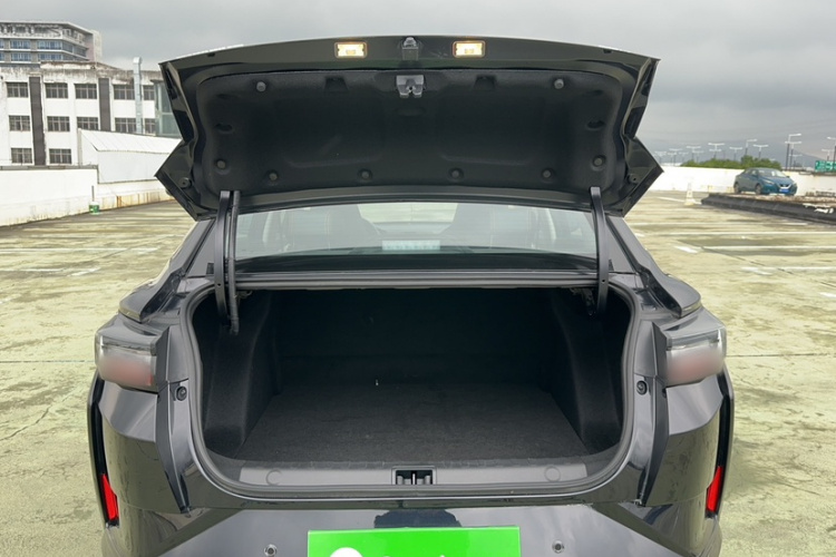 东风风神 奕炫 2023款 马赫版 1.5L 自动追影版局部细节23