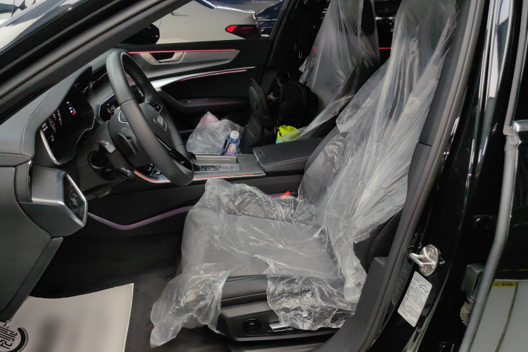 奥迪A6L 2023款 45 TFSI 臻选动感型中控内饰19