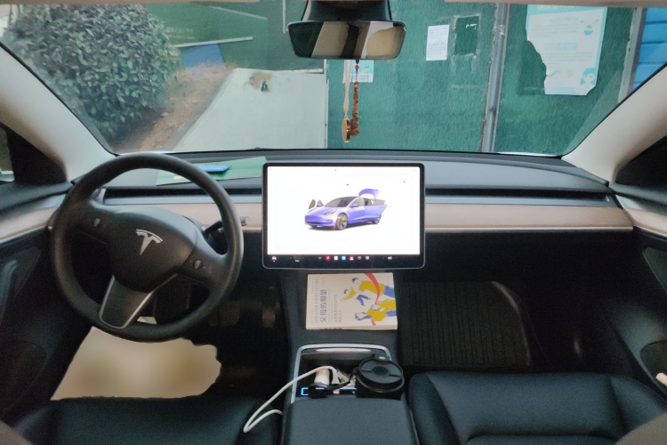 特斯拉 Model 3 2022款 后轮驱动版中控内饰7002