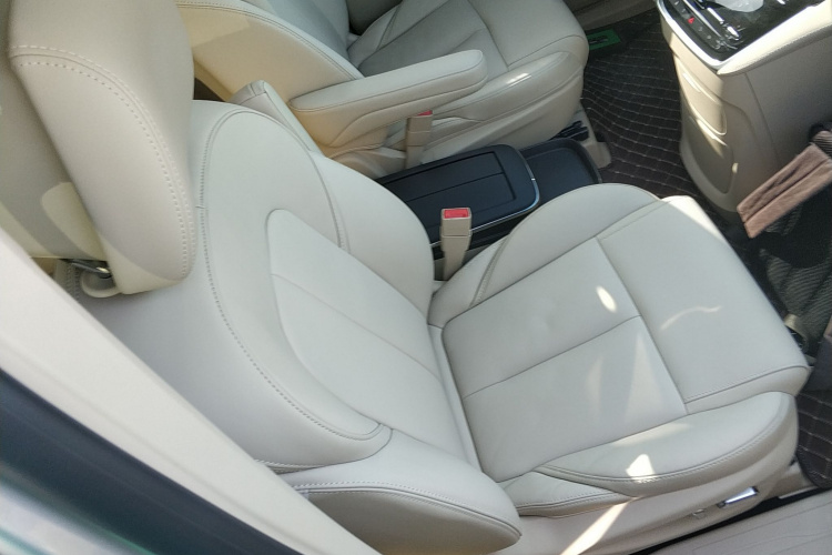 别克GL8 2023款 ES陆尊 尊享型局部细节41