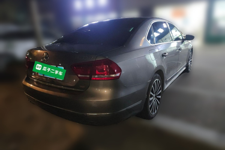 大众 帕萨特 2013款 2.0TSI DSG至尊版车身外观7