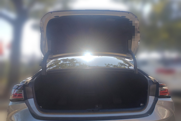 雷克萨斯ES 2025款 200 臻享版中控内饰23