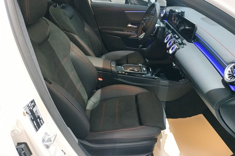 奔驰A级 2025款 A 200 L 时尚型局部细节41