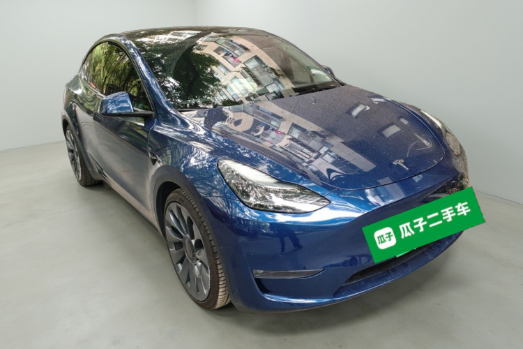 特斯拉 Model Y 2021款 Performance高性能全轮驱动版车身外观3