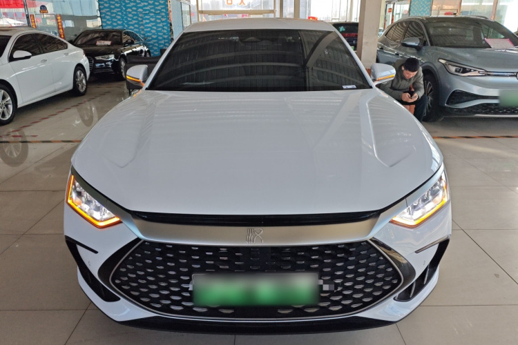 比亚迪 汉 2023款 DM-i 冠军版 121KM 精英型车身外观2