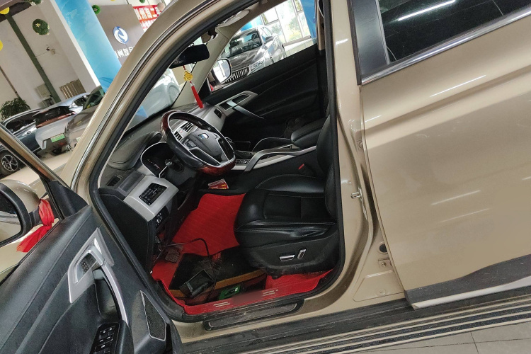 吉利汽车 博越 2018款 1.8TD 自动两驱智联型4G互联版局部细节19